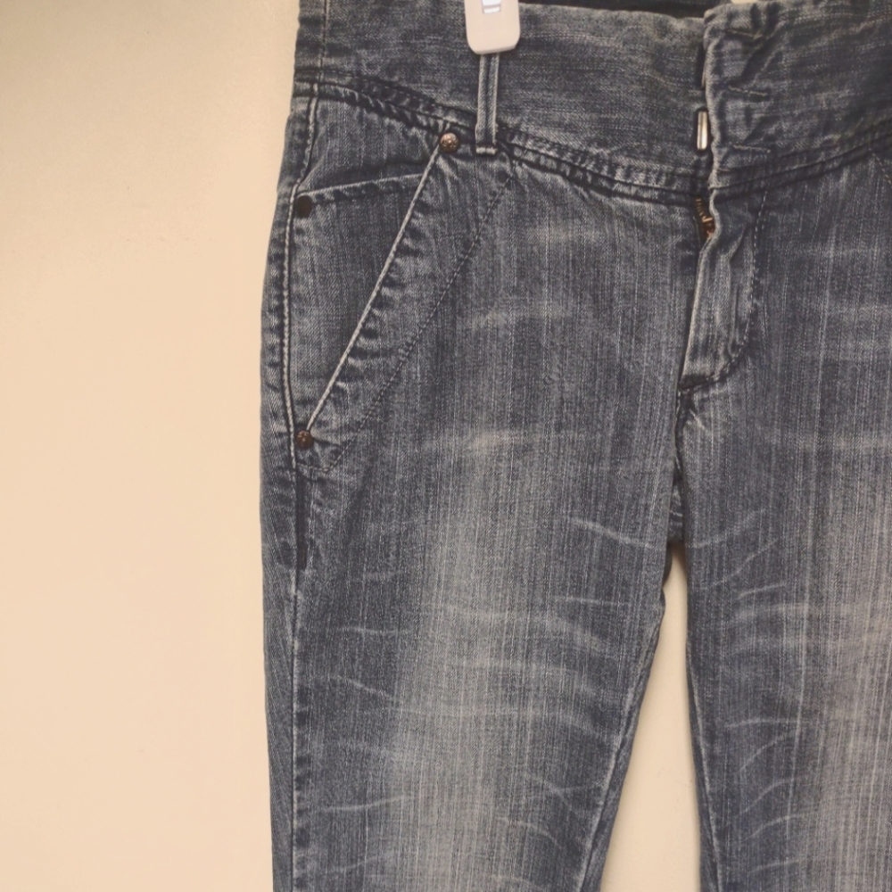 Levi's Blue Women's Dark Wash Straight Leg Denim Jeans Size 30W 32L - Picture 4 of 15